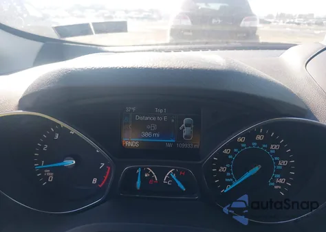 2015 Ford Escape Titanium z USA, uszkodzony, nr VIN 1FMCU9J92FUA55548